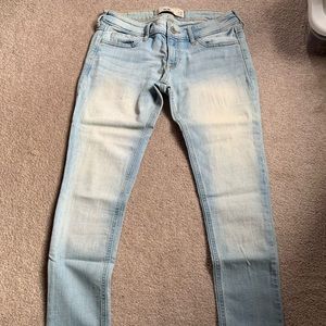 Hollister Super Skinny Jeans